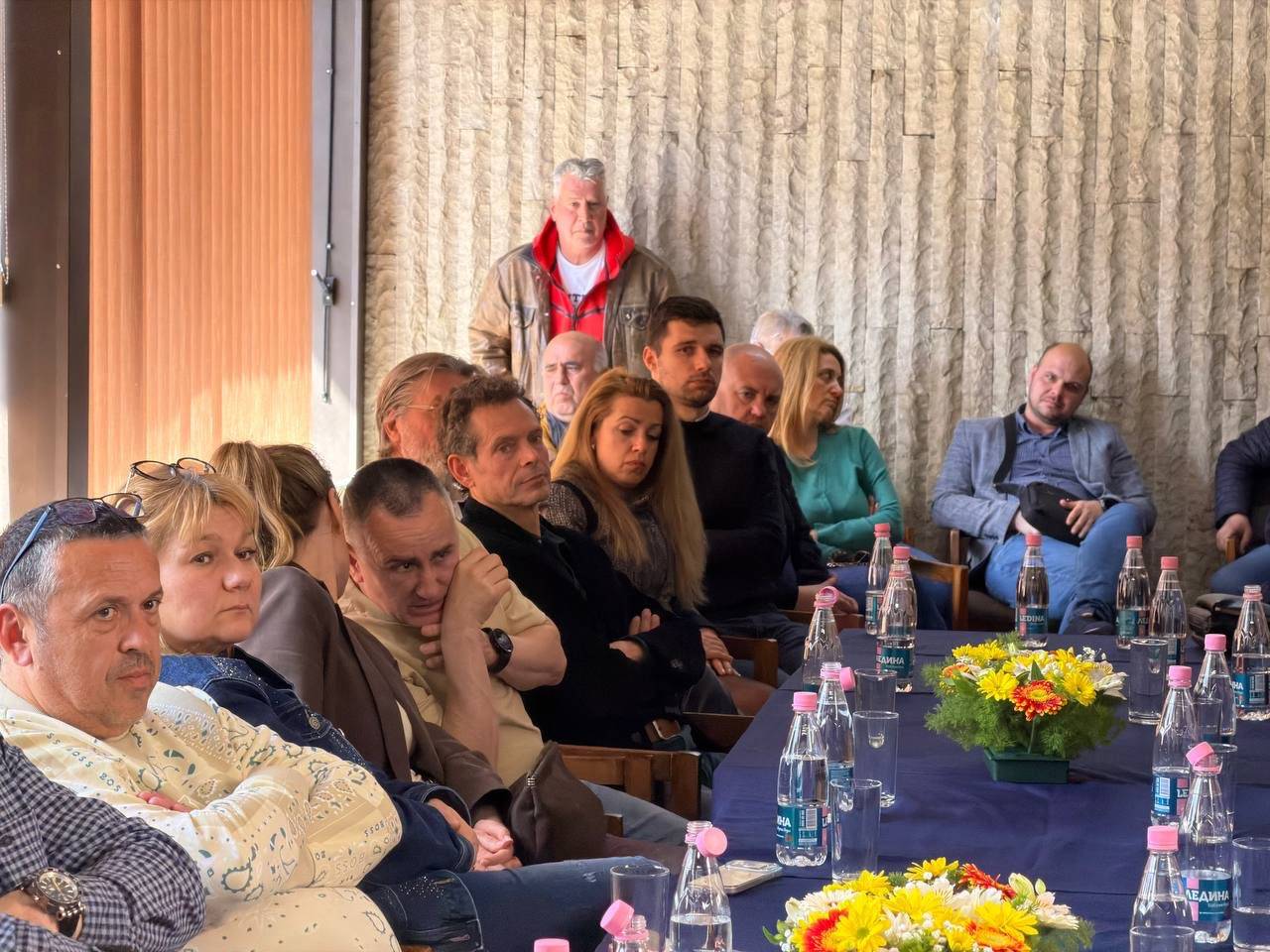  Среща с представители на бизнеса 